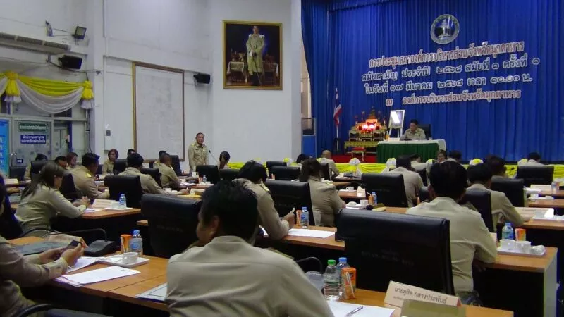 นายกอบจ.มุกดาหารแถลงชู 9 นโยบายต่อสภาฯ