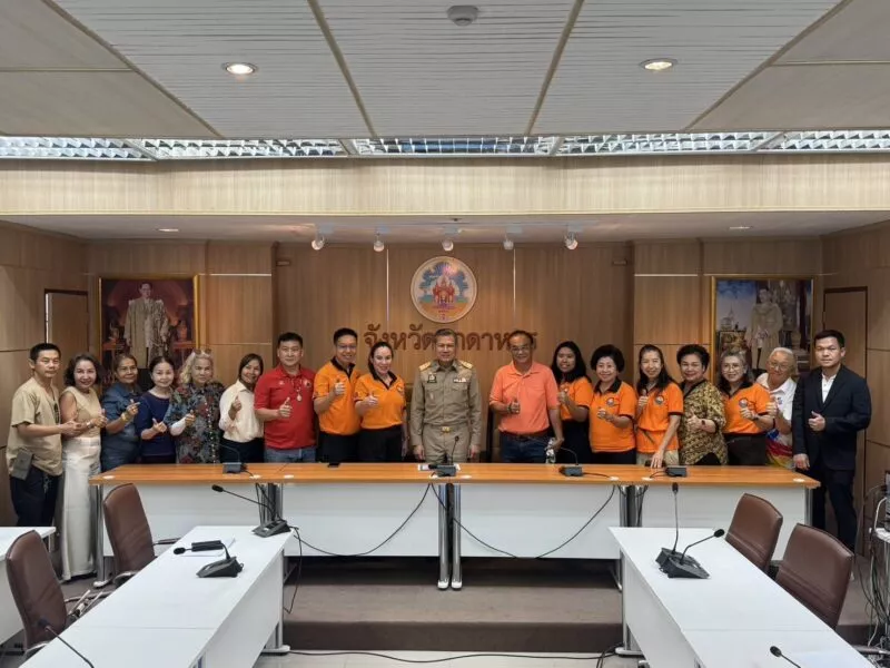 ผู้ว่าฯ มุกฯ ยัน สนามบินมุกดาหารเดินหน้าสร้างต่อ มติ ครม.ให้เร่งรัดไม่ใช่ยกเลิก