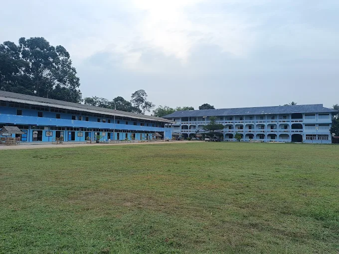 เยาวชนโรงเรียนสอนศาสนา ย้ำ อุสตาซห้ามยุ่งเกี่ยวกระท่อมเป็นสิ่งต้องห้ามตามหลักศาสนา