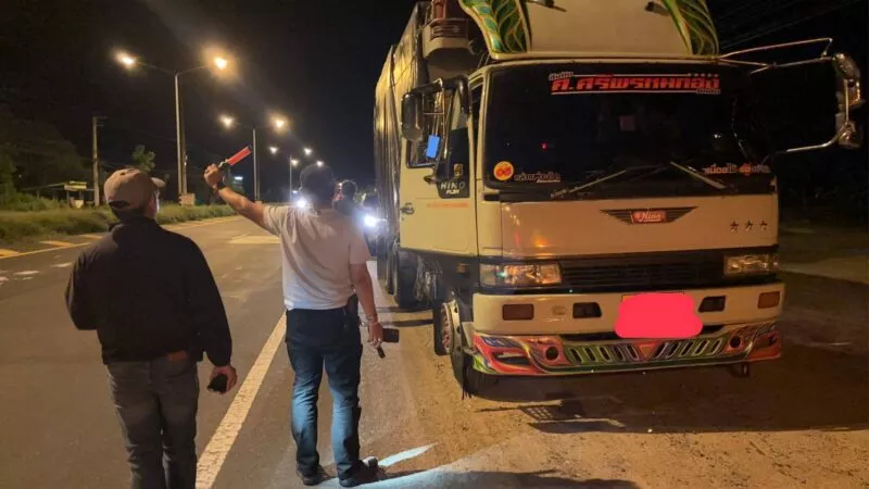 สำนักงานศุลกากรภาคที่ 2 จับกุม มะม่วง เมืองกำเนิดต่างประเทศ มูลค่ากว่า 3.8 แสนบาท