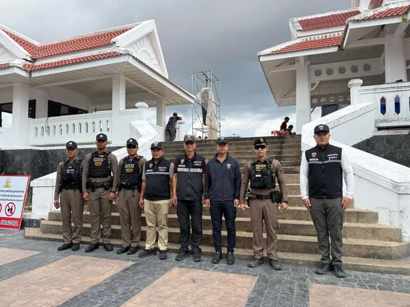 ตมมุกฯตรวจและดูแลความปลอดภัยให้แก่นักท่องเที่ยวในงานแข่งเรือยาวประเพณี