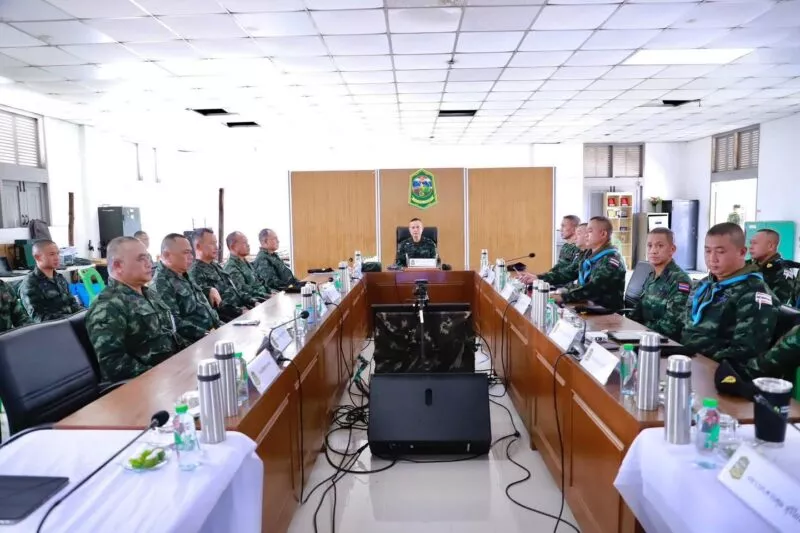 แม่ทัพภาคที่ 4 ลงพื้นที่นราธิวาส ตรวจเยี่ยมติดตามการฟื้นฟูและช่วยเหลือประชาชนผู้ประสบภัย