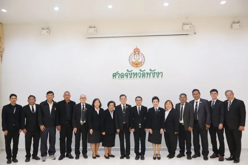 ศาลจังหวัดพังงาจัดโครงการ “ยึดมั่นในคุณธรรม นำไปสู่การปฏิบัติงานเพื่อการบริการประชาชน ”