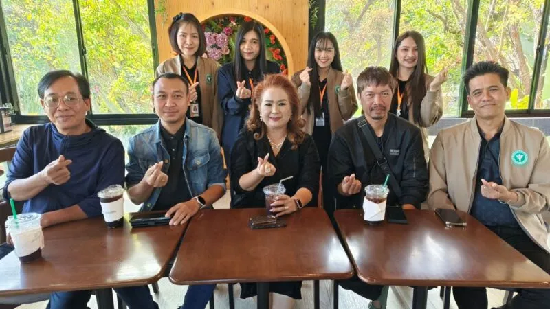 ผอ.รพ.ศรีสะเกษ มอบกระเช้าของขวัญแก่สื่อมวลชน เนื่องในโอกาสเทศกาลวันขึ้นปีใหม่ 2569