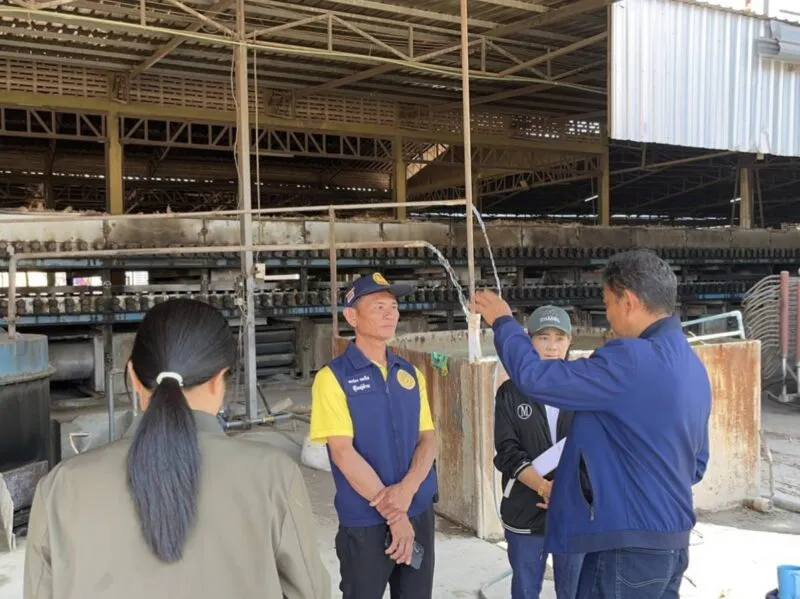 ผู้ว่าฯศรีสะเกษ สั่งตรวจสอบโรงงานแปรรูปไม้ส่งกลิ่นควัน-ขี้เถ้าพวยพุ่ง พร้อมหาแนวทางแก้ปัญหา