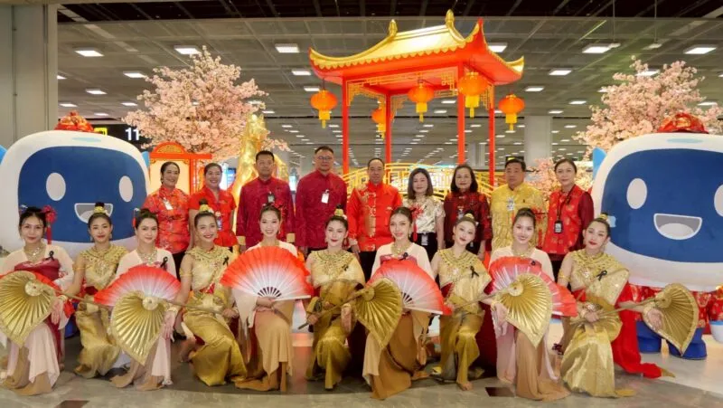 ท่าอากาศยานสุวรรณภูมิ ต้อนรับตรุษจีน 2569 จัดการแสดงมิตรภาพไทย – จีน มอบของที่ระลึก