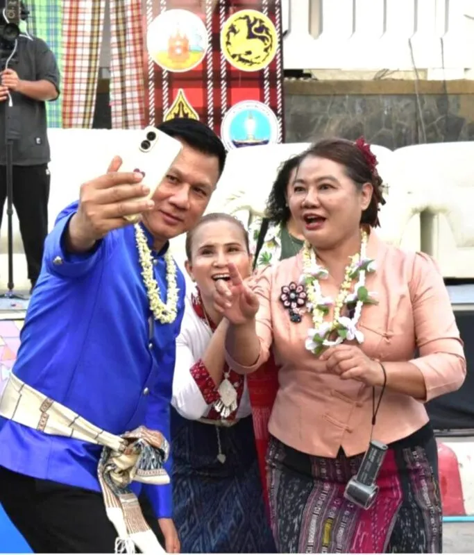 ยิ่งใหญ่ “เย็นทั่วหล้า มหาสงกรานต์ Muk-Savan Fun & Fin Festival” ชูเอกลักษณ์วัฒนธรรมสองฝั่งโขง เชื่อมความสัมพันธ์ไทย-ลาว
