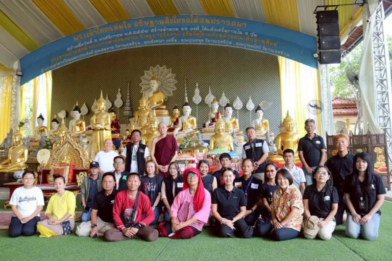 พลังศรัทธายิ่งใหญ่! ชมรมสื่อออนไลน์ ทอดผ้าป่ามหากุศล ระดมทุนกว่า 2 แสนบาท หนุนการศึกษา-ช่วยผู้ด้อยโอกาส