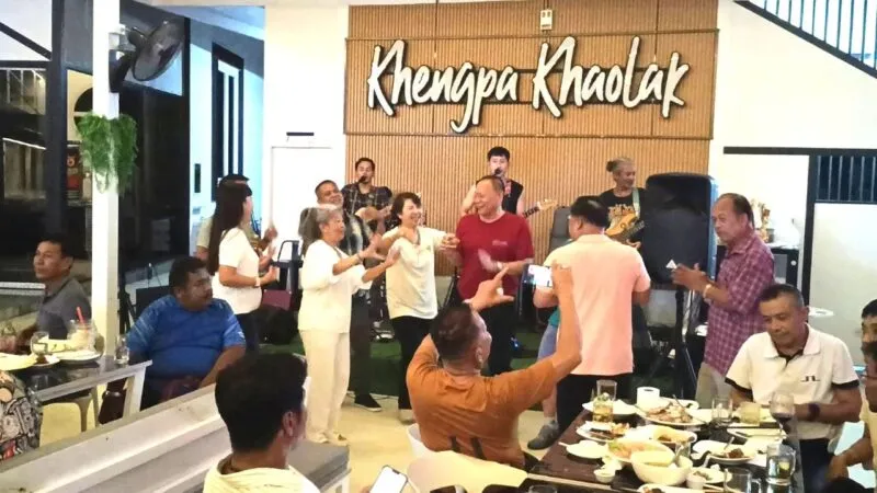 ฉลองวันเกิดล่วงหน้า 72 ปี ที่ศรัทธา “ทวี แพใหญ่”