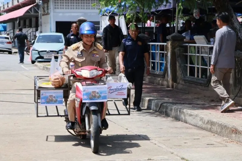 คิกออฟ “ไทยช่วยไทย ลดค่าครองชีพ” นำร่องพื้นที่ อ.ตากใบ ผ่านเครือข่ายรถพุ่มพวง