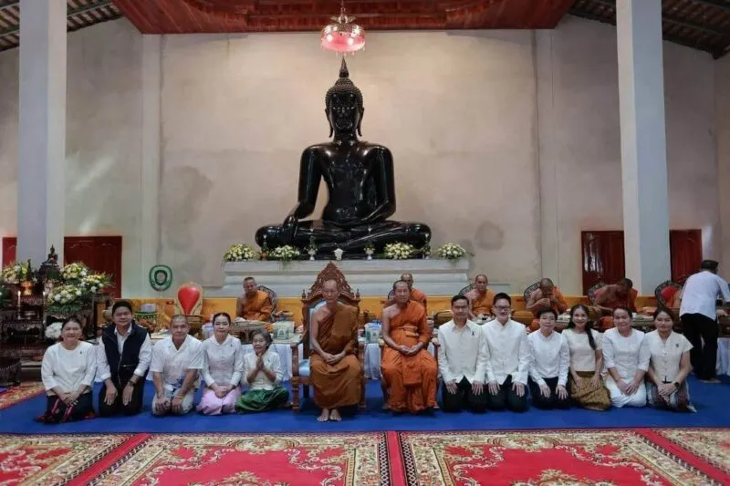 “รมต.สุขสมรวย”กลับบ้านเกิดทำบุญผ้าป่าฯ ถวายวัดดอนหวาย ยอดถวาย 1,247,092 บาท