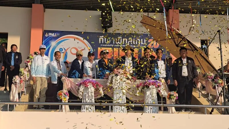 ม.นราธิวาสฯกระหึ่ม! เปิดฉาก “พิกุลเกมส์ ครั้งที่ 20” อลังการขบวนพาเหรด 11 คณะ