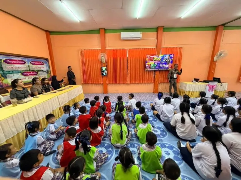 โรงเรียนวัดเขาสามสิบหาบ อบรมเชิงปฏิบัติการ “แผนเผชิญเหตุ หนีซ่อน สู้ รู้วิธีเอาตัวรอดในสถานศึกษา”