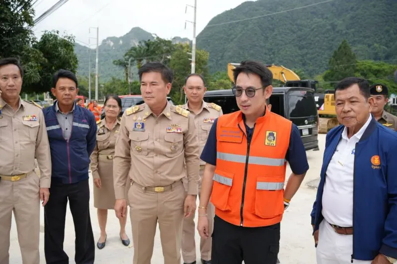 มท.4 ลงพื้นที่พังงา ติดตามแผนรับมืออุทกภัย ชื่นชมจังหวัดเตรียมพร้อมรอบด้าน