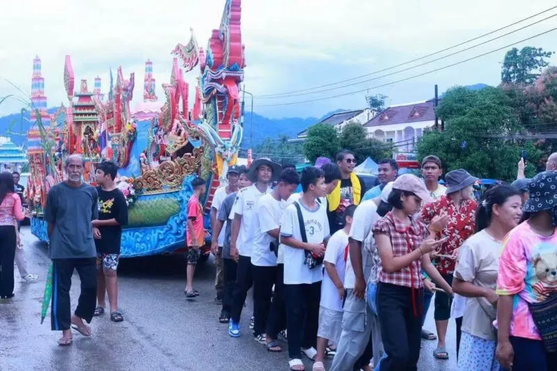คุระบุรีคึกคัก! เปิดงานชักพระ 2569 รวมพลังชุมชนสืบสานประเพณี ส่งเสริมท่องเที่ยววัฒนธรรม 9 วัน 9 คืน